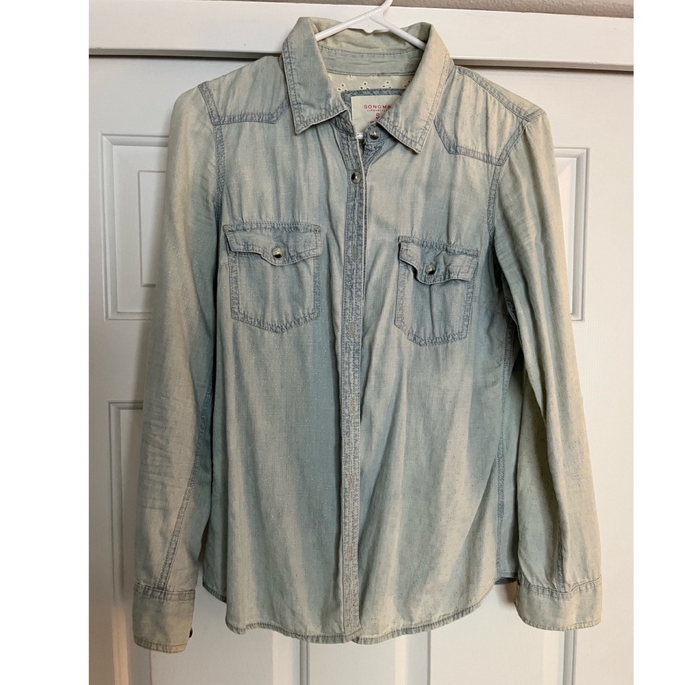 Light blue western style button up shirt